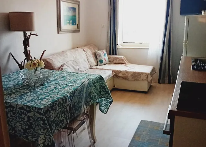 Comfortable With Sea View In