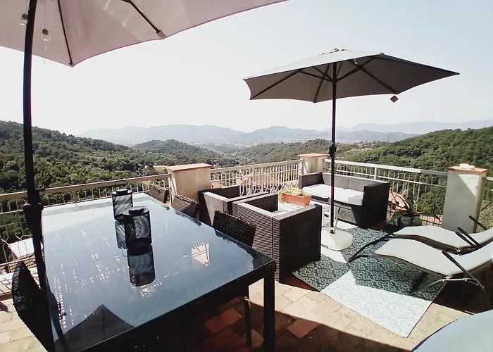 Comfortable With Sea View In *