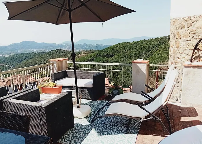 Comfortable With Sea View In Apartmán Falcinello